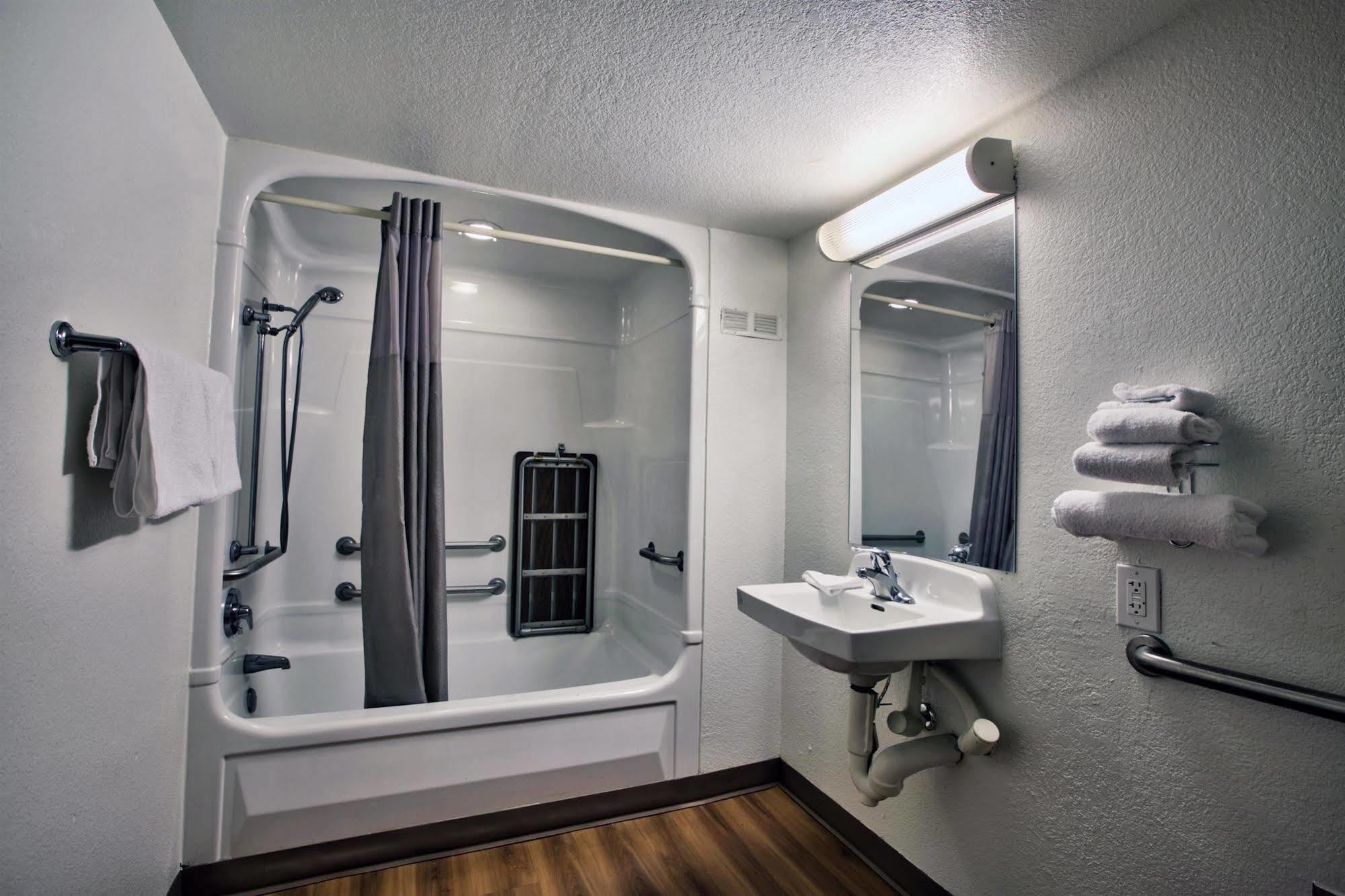 Motel 6-Tallahassee, Fl - Downtown Zewnętrze zdjęcie